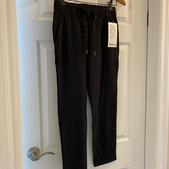 Lulu On The Fly 7/8 Pant - Picture 2 of 4